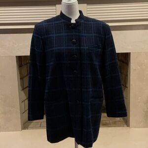 Harve Benard Navy Plaid 100% Wool Blazer. Size 12. Like New Condition.